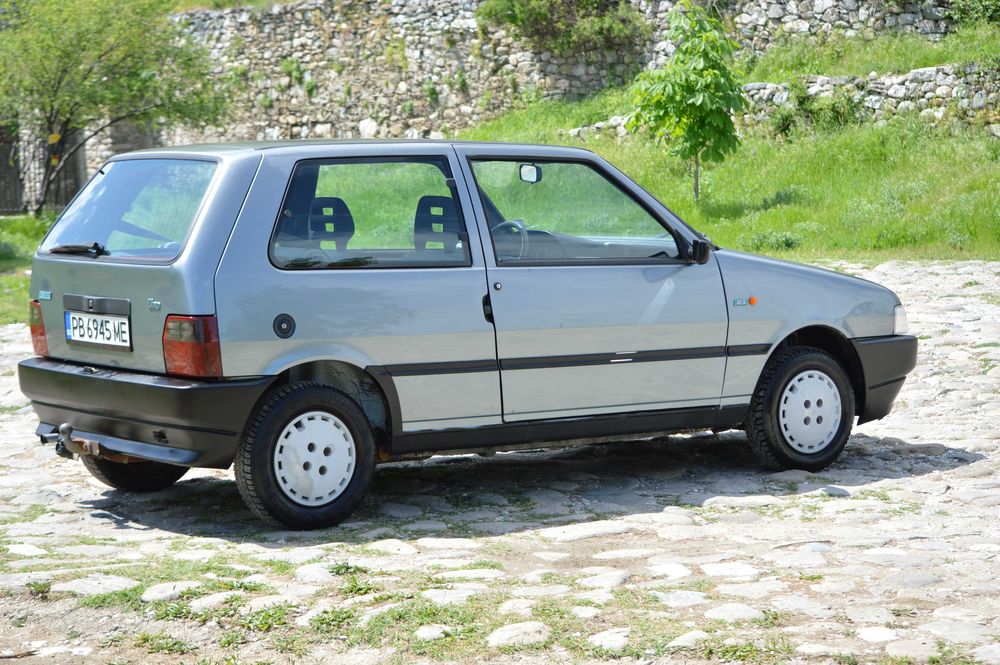 Fiat Uno 1.0 (1990) – Ретро автомобил с реални километри