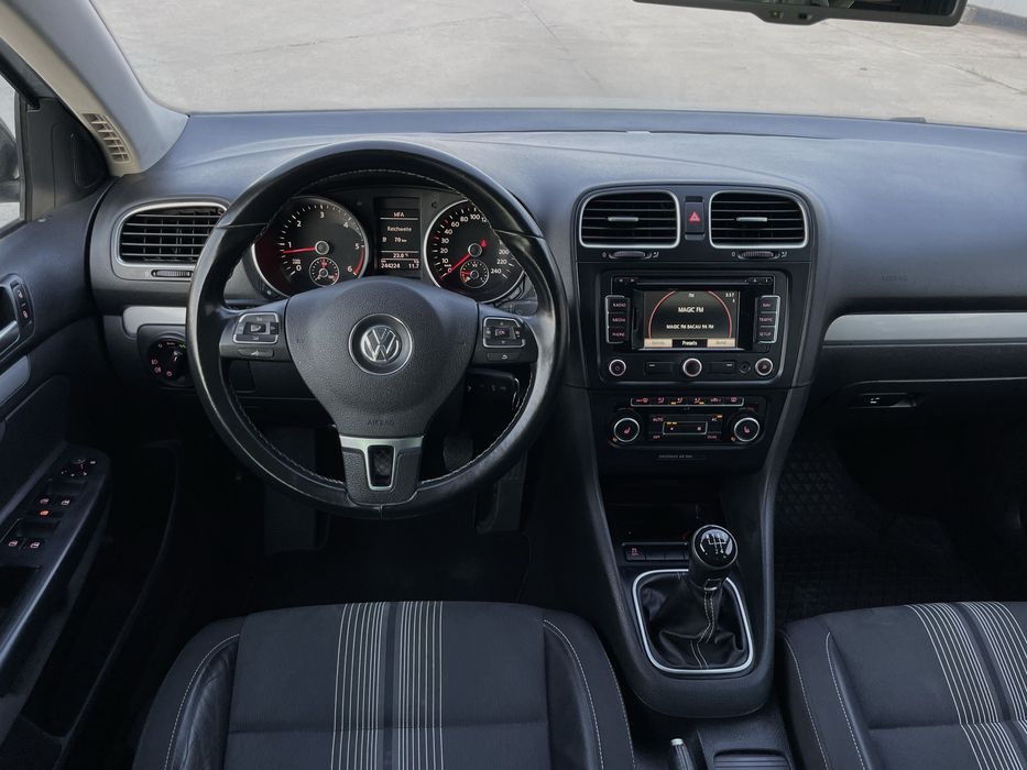 Volkswagen  Golf 6 MATCH 2013 Piele Navigatie Carte Service