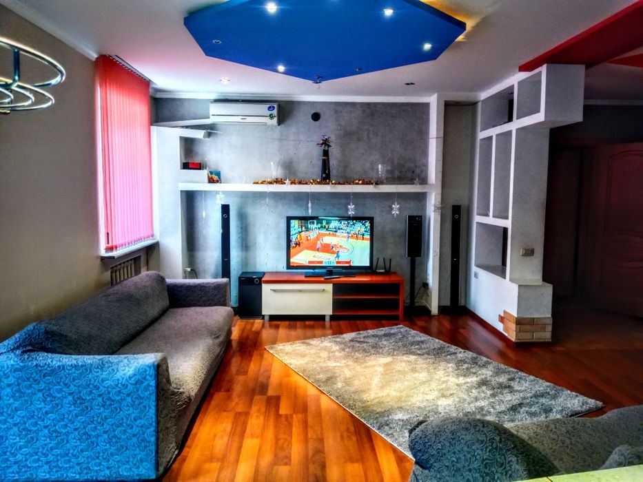 Сдам 3х к.кв Сазда БЦ Мир