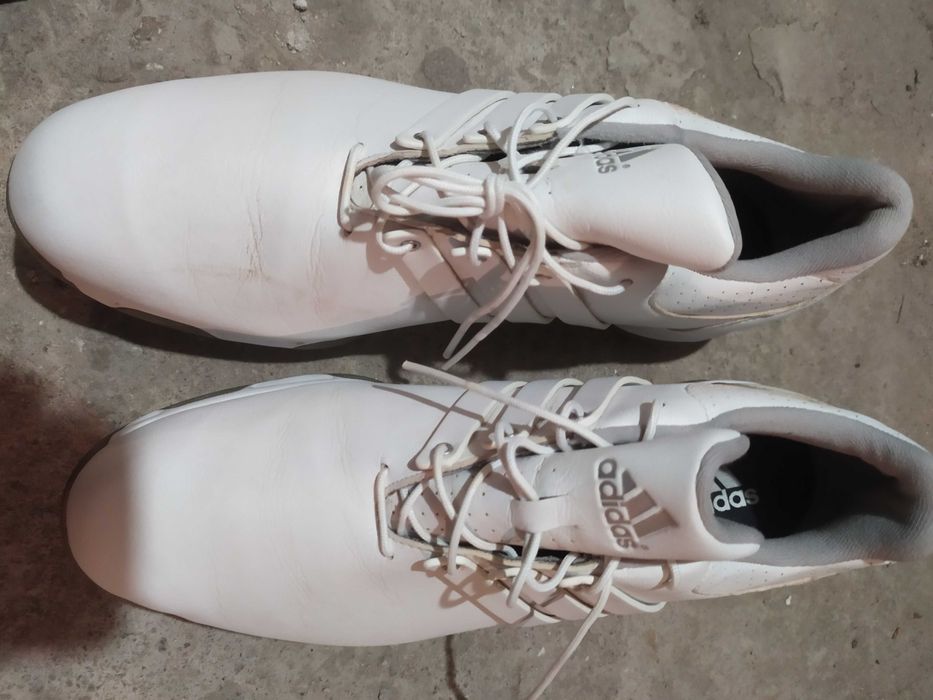 Продавам обувки за голф Adidas