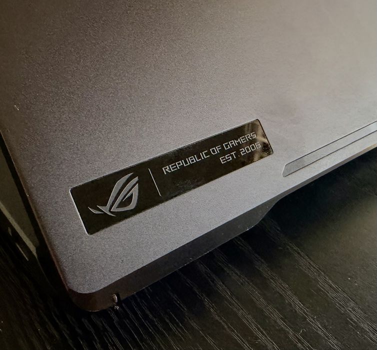 Лаптоп Asus ROG Zephyrus G15 RTX 3080 Ryzen 5900HS
