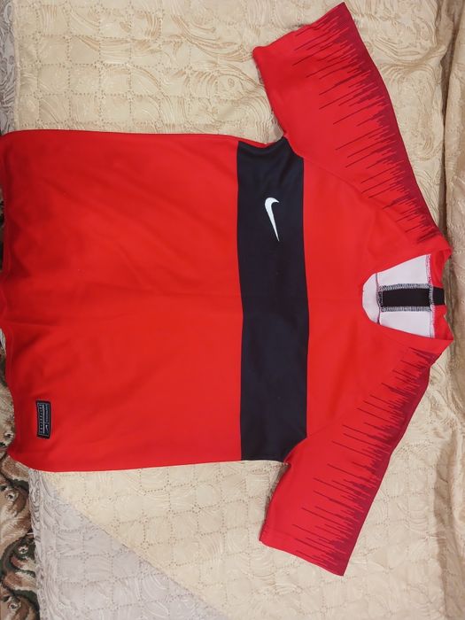 Футболка 500 тг б/у