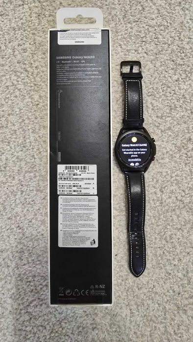 Vând ceas inteligent Samsung Galaxy Watch3, 45 mm, varianta LTE cu eSIM (model SM-R845F), culoare Mystic Black