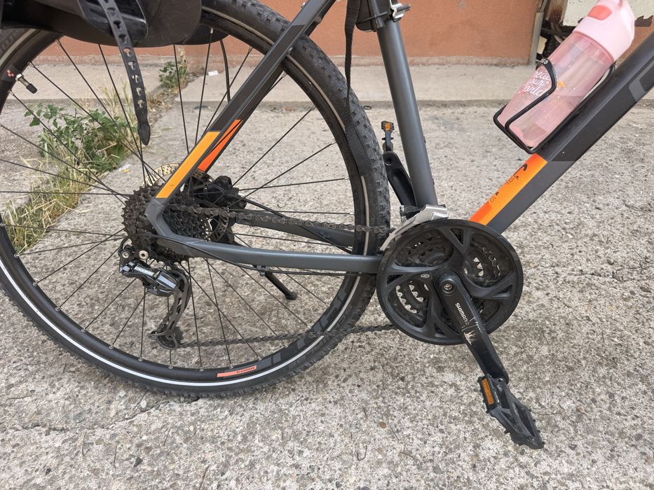 Bicicleta cube in stare perfecta
