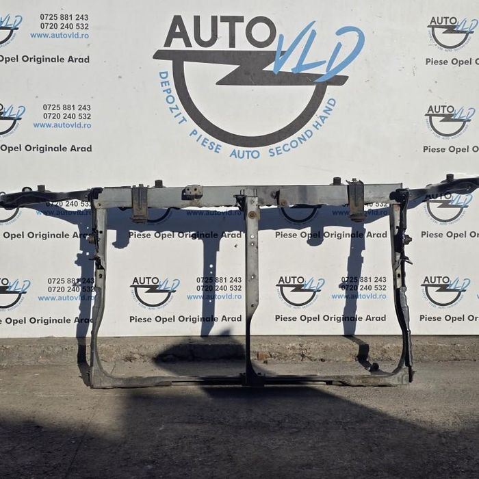 Trager Toyota Avensis T27 2.0 D