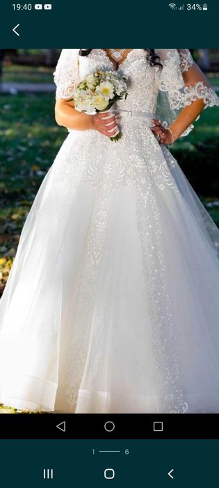 Vand rochie de mireasa