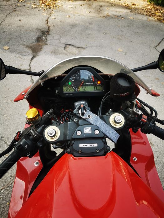 Honda cbr 1000rr sc 57