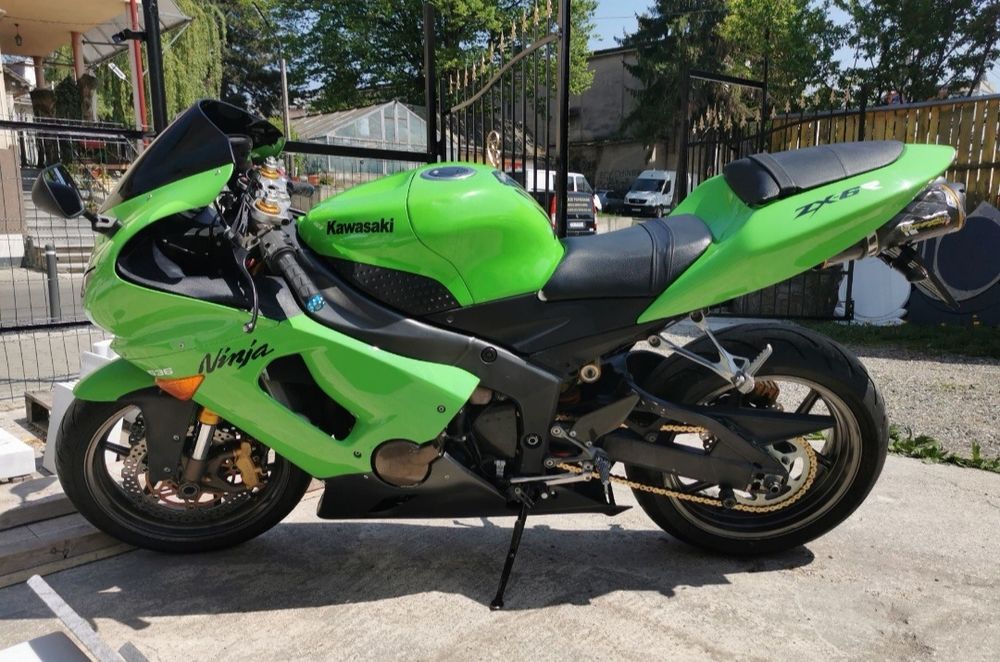 Schimb cu auto Kawasaki ninja 636 2005