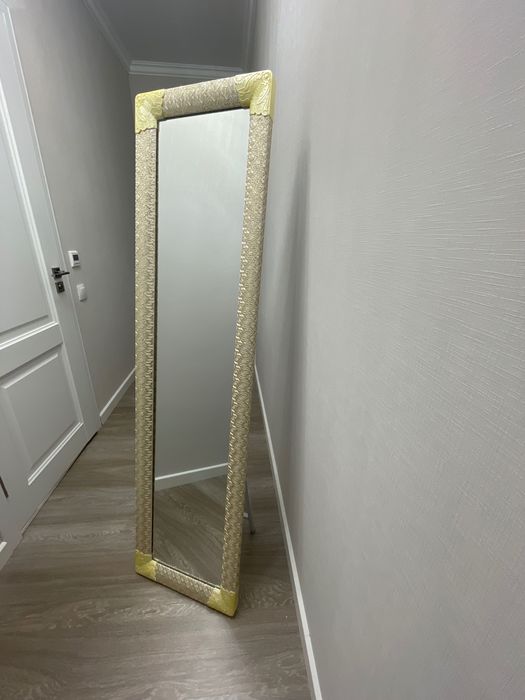Продам напольное зеркало б/у