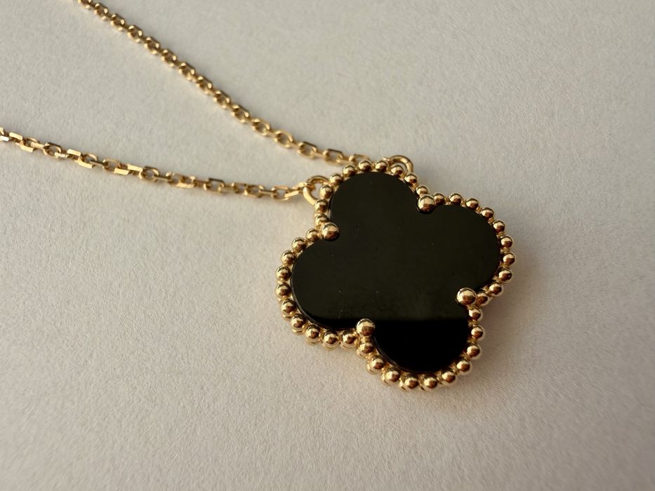 Van Cleef Alhambra  злато 18к