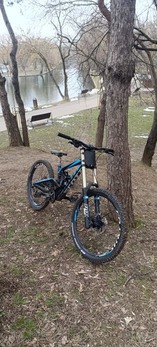 Bicicleta full suspension