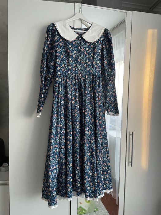 Красивое платье очень хорошего качества