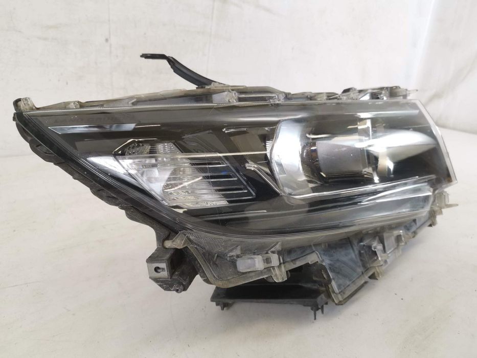 Десен фар Full Led Адаптивен Тойота Ланд Крузер / Toyota Land Cruiser