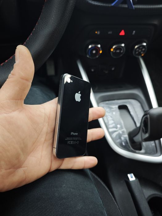 Айфон 4 с оригинал