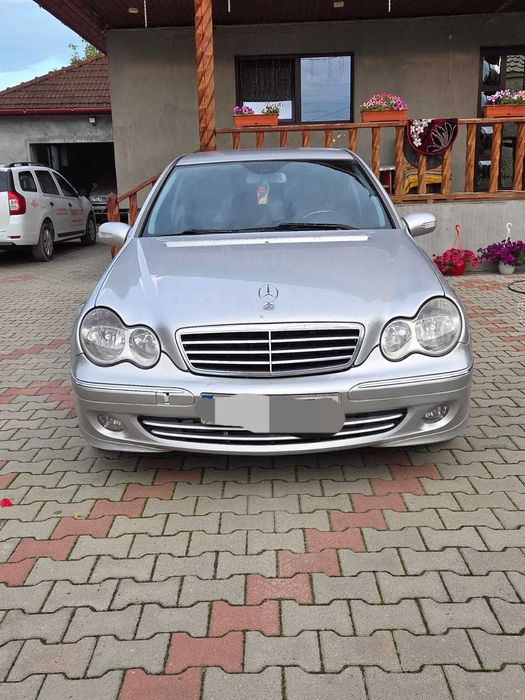 De Vanzare Mercedes-Benz C220 IMPECABIL!!!