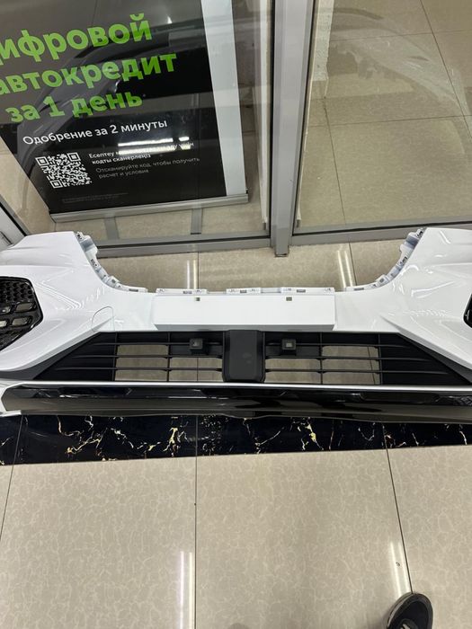 Kia Seltos бампер есть