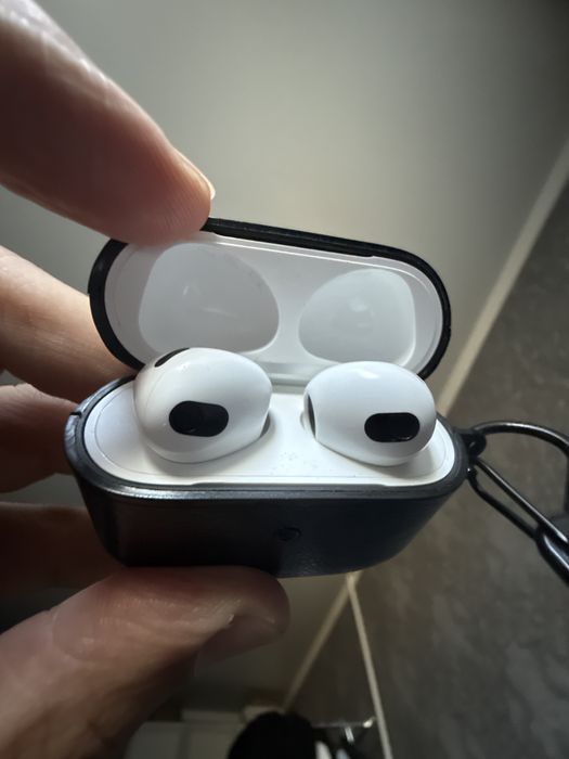 Airpods Айрподс 3 почти новые