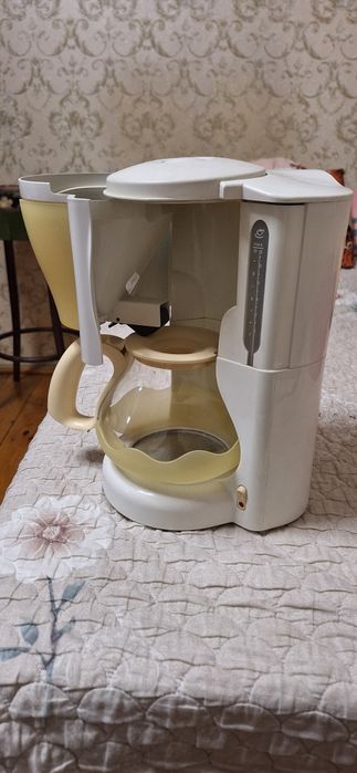 Капельная кофеварка серии Philips Cucina, модель HD7502