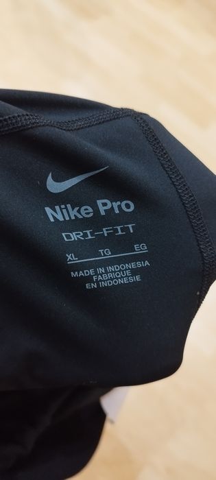 Женски клин Nike Pro