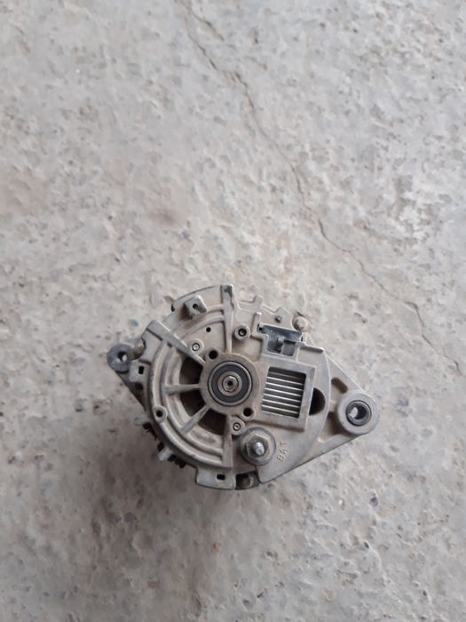 Dinam (generator) Sotiladi  Nexia