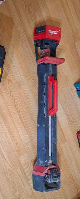 Milwaukee m18 ssal + 5.0ah батерия