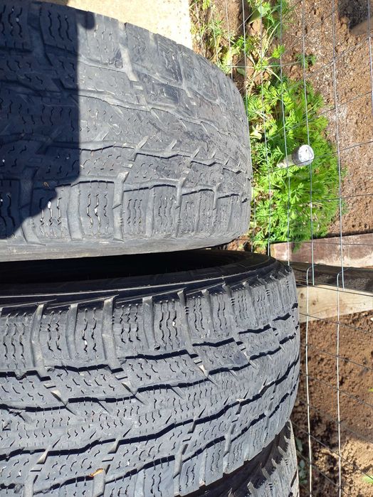 Зимни гуми 235 65 16