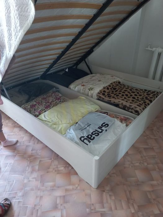 Продается кровать