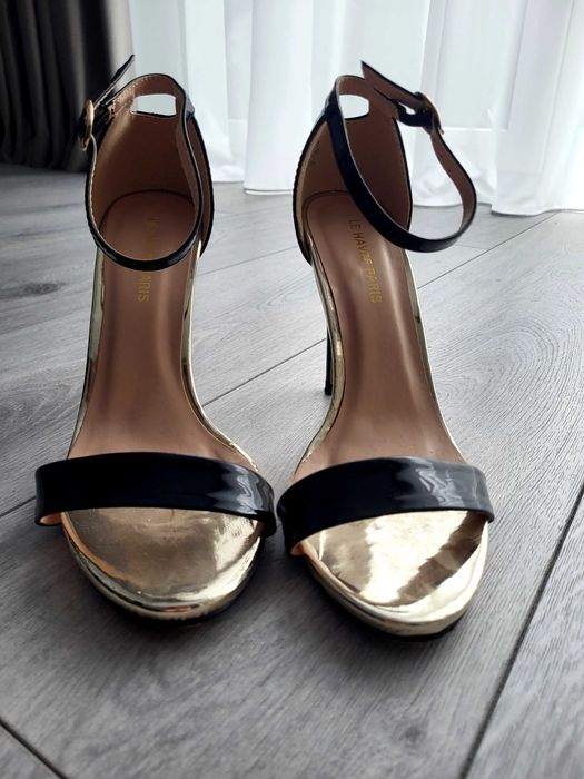 Vand sandale negre