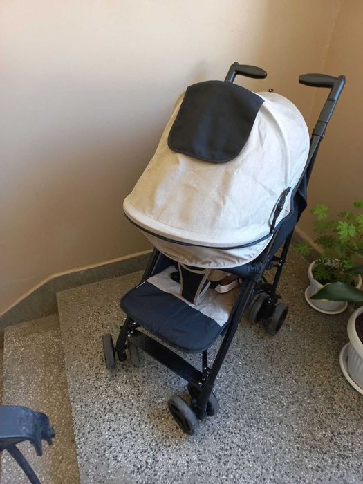 Продавам Лятна Количка