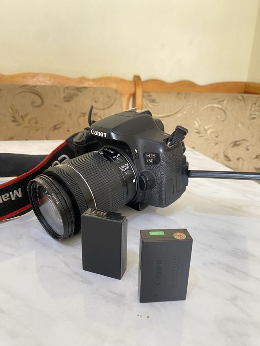 Canon 750 D komplekt 2 ta batareya i zaryadchik