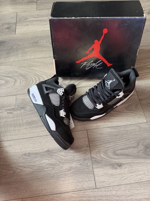 Jordan 4 White Thunder