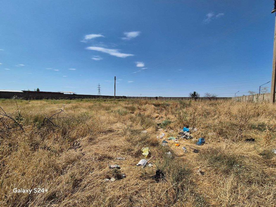 Кибрайский р-н! Про-ся 40-соток земельный участок  и.т.д