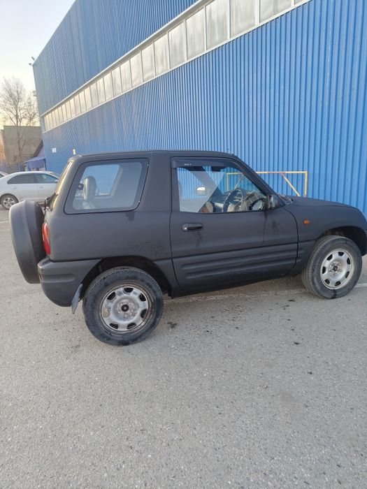 Продам Toyota RAV4 1995г