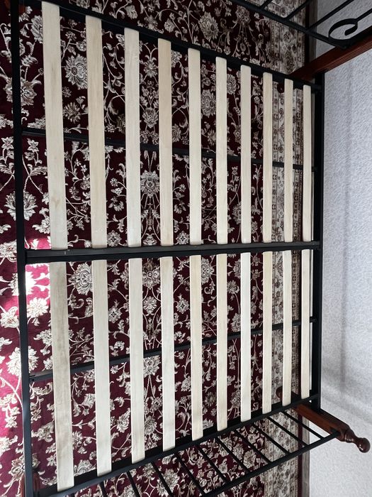 Продам кровать в отличном состоянии