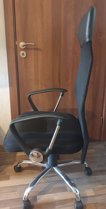 Ергономичен офис  стол