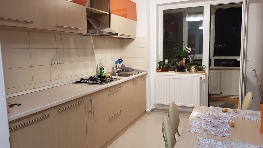 Apartament de 3 camere de vanzare central Constanta