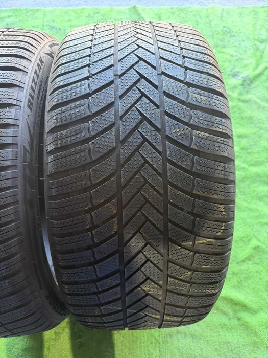 Anvelope de iarnă 295/40/21 Bridgestone