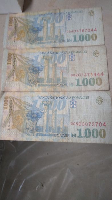 Bancnote de 1000 de lei și 2000 lei