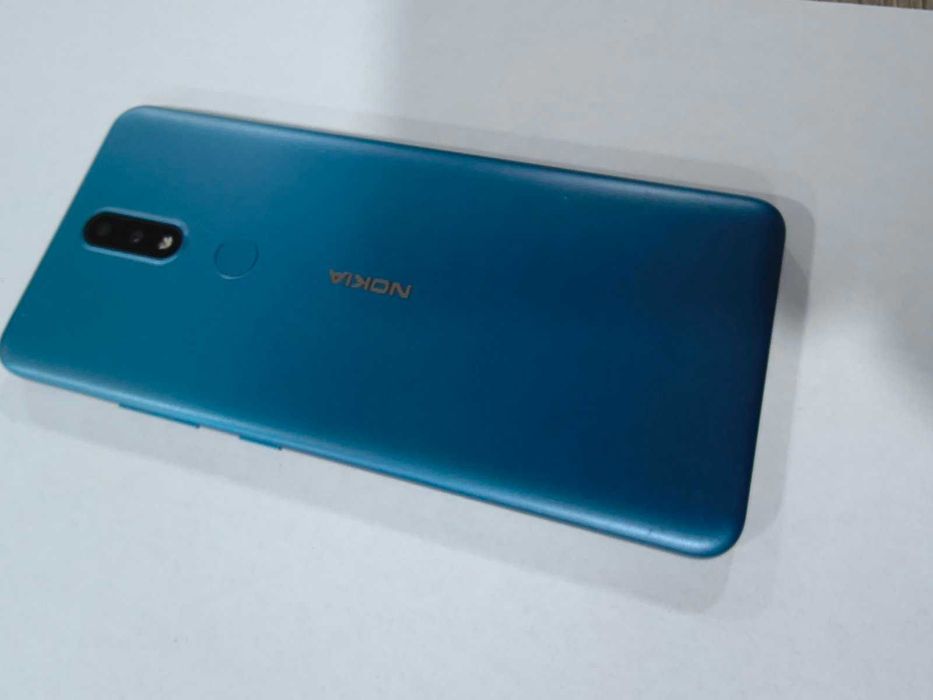 Телефон Nokia 2.1