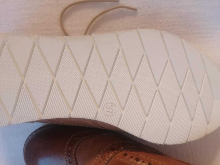 Елегантни ежедневни кожени дамски обувки - оксфордки