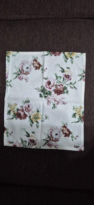 Draperii, fete de pernă si traverse Ikea