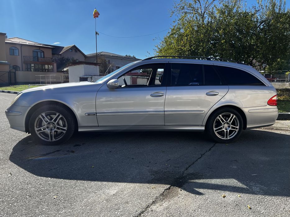 Mercedes-Benz E Class W211 320CD E Class W211 320CD