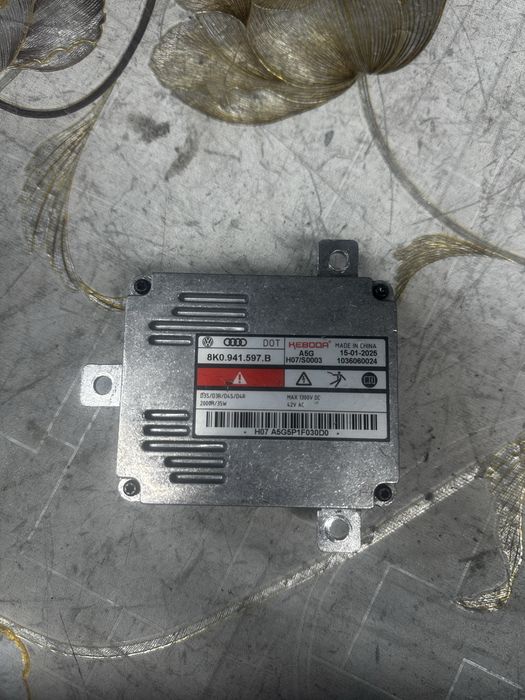 Calculatir far skoda vw seat audi .cod:8K0941597.B.