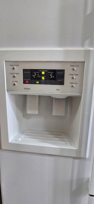 Продам стиральную машину и холодиьник марки Samsung