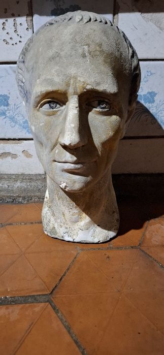 Лепнина головы из гипса