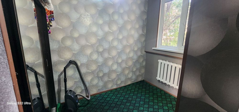 Яккасарой Башлык 13/26 своя квартира ориентир 127 школа  77000 y.e.