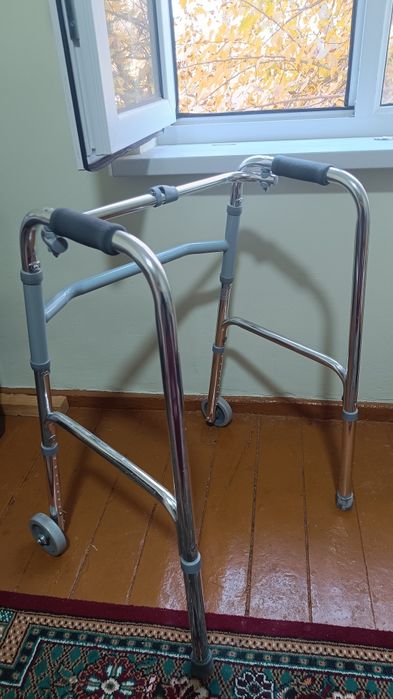 Ходунки для взрослых