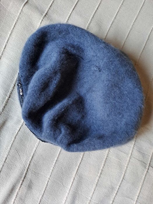 Продавам италианска, нова мохерна барета