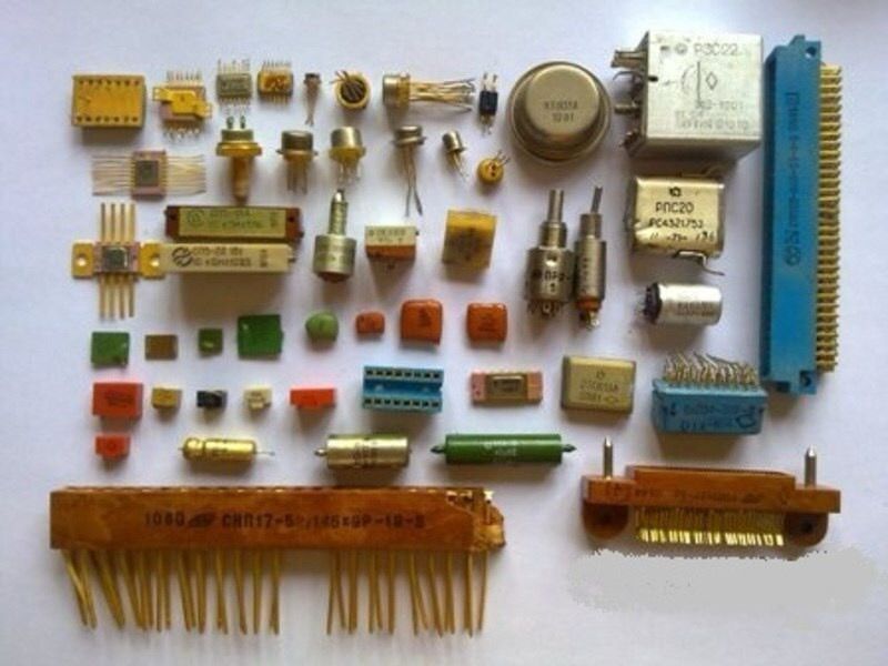 Пункт приёма радиодетали и платы