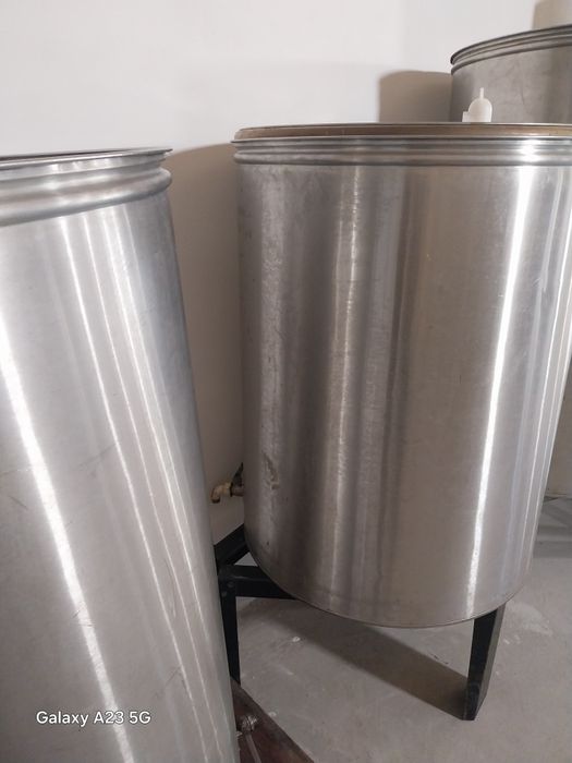 Vând butoaie/ cisterna inox 300-1500 l
